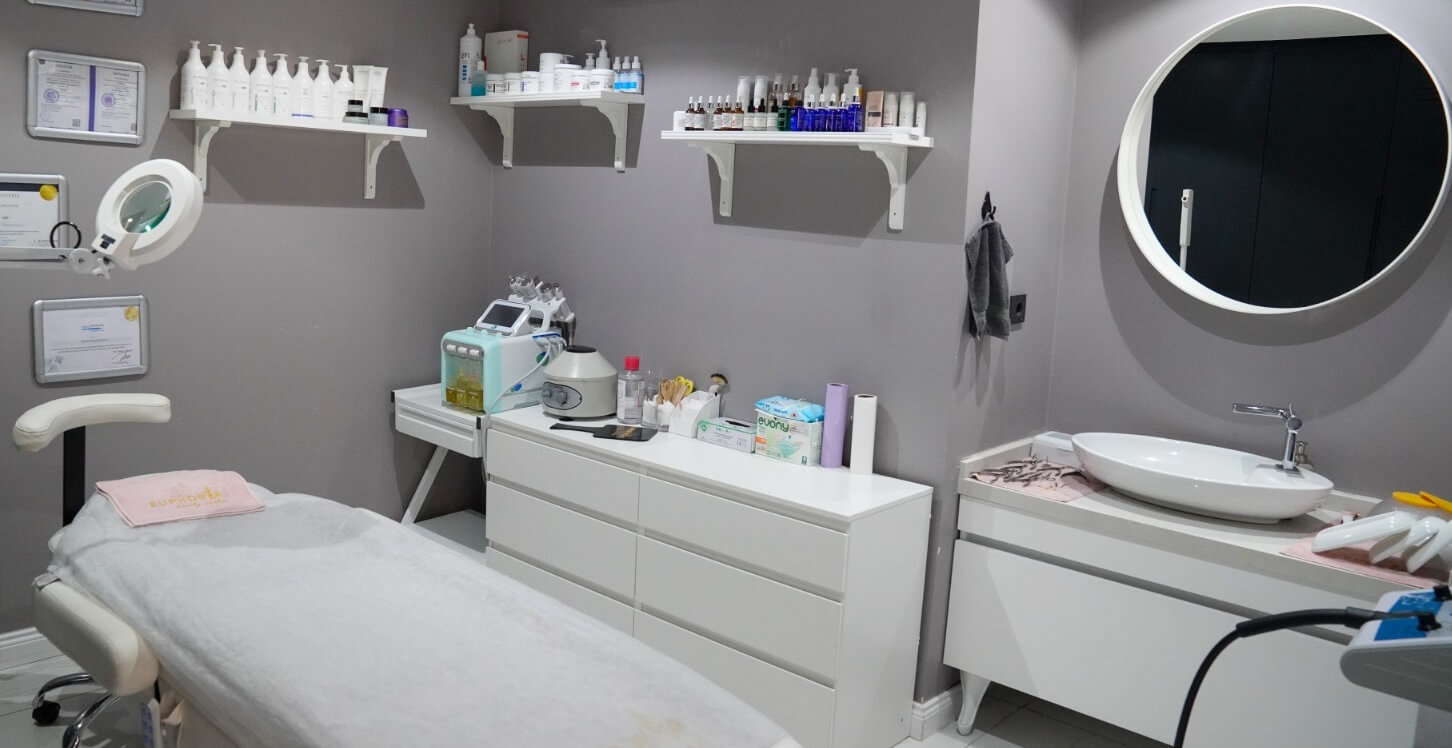 مرکز زیبایی در سعادت آباد، غرب تهران